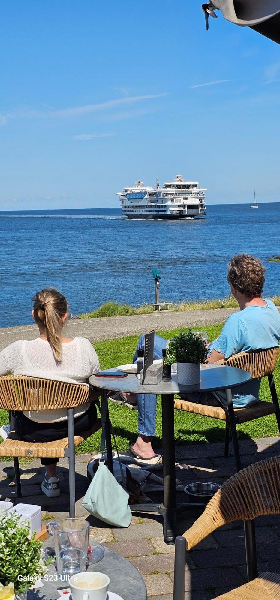 Romantisch Huisje Nabij Het Strand Met Uitzicht Op De Tulpenvelden Julianadorp Eksteriør billede